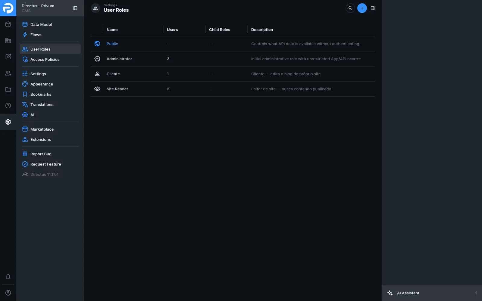 Roles de Privum CMS — un rol de cliente acotado a su propio sitio y un rol de solo lectura para el sitio público